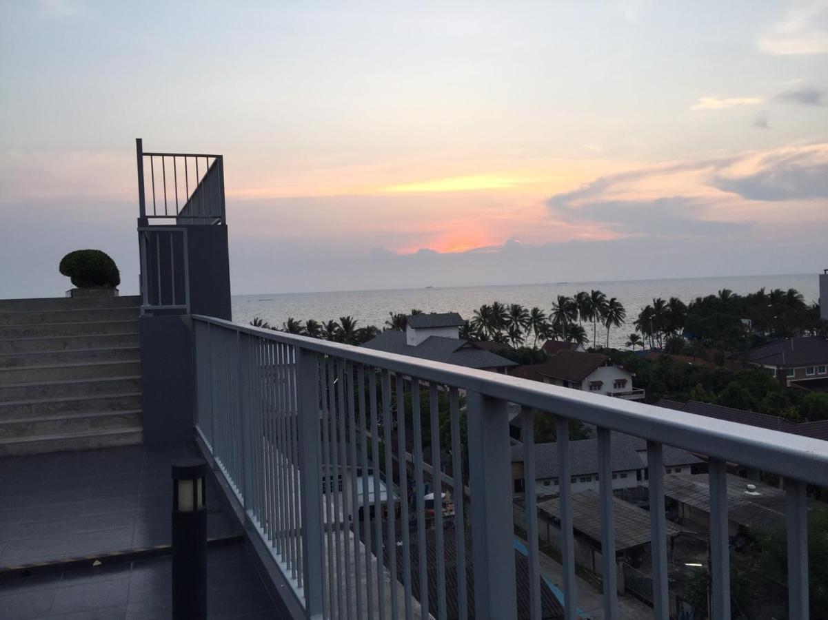 Apartment Cozy Near 200m With Toproof Pool At Patio